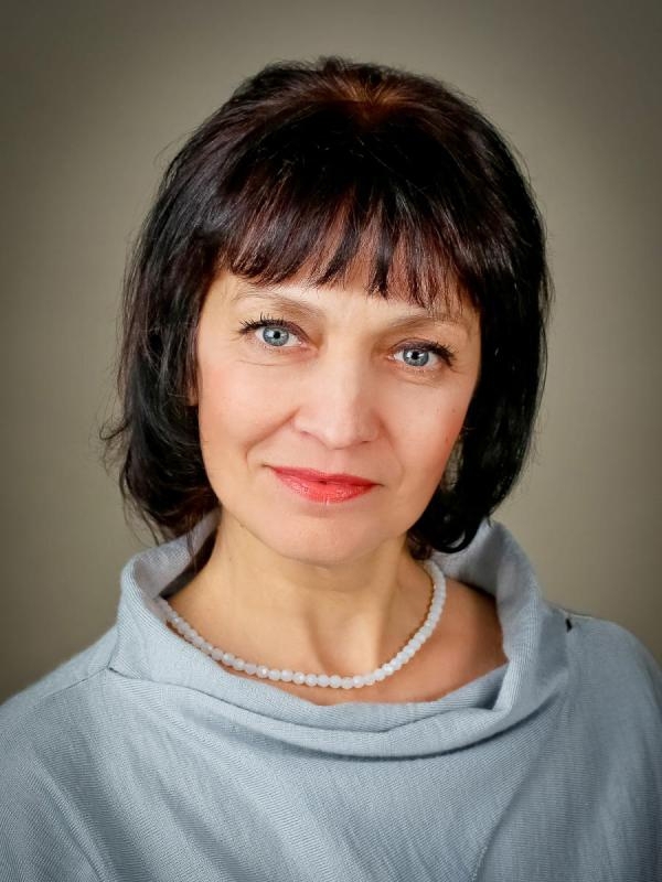 ШИХОВА Елена Сергеевна